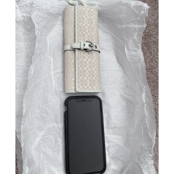 Coach Ivory Long Wallet Wristlet - Picture 10 of 11